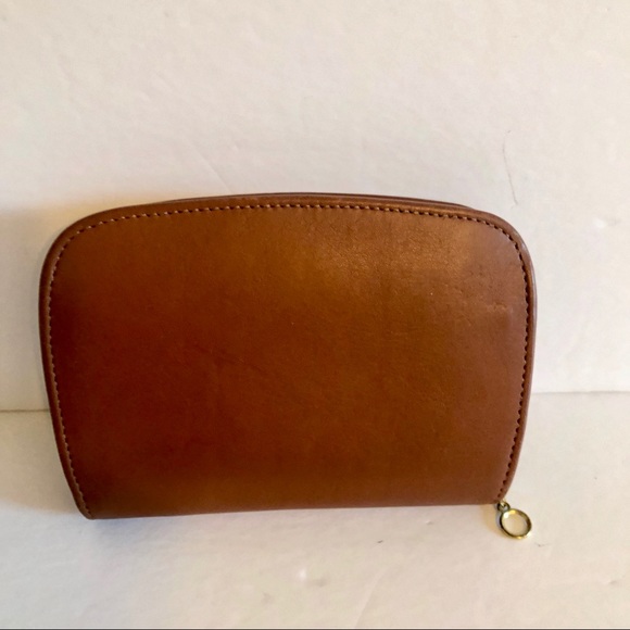 Coach Handbags - Coach Vintage Cognac Brown Full Zip Clam Wallet